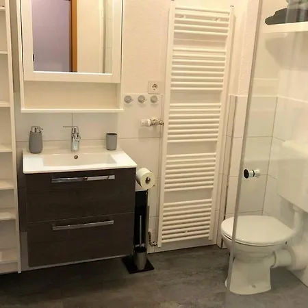 Exklusive In Einbeck, 3 Schlafzimmer Mit Balkon! Айнбек